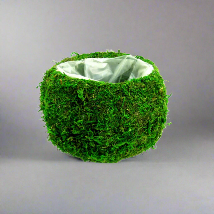 Columbine Ballvase - A Unique Touch for Your Interiors!
Elevate your space with the stylish and versatile Columbine Ballvase!
Waterproof and perfect for indoor use
Rotund shape creates a stunning centerpiece for any room
Generous dimensions: 20cm x 20cm x 14cm
Plenty of space to fill with woven moss or other decorative elements
Add a Touch of Elegance!
Perfect for living rooms, dining rooms, or offices
Unique and stylish design that adds a personal touch
Easy to care for and maintain
Get Yours Today!
Size: 