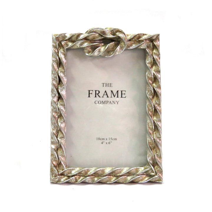 The Sequence Frame is a versatile and durable tool, with a dimension of 4" x 6", that offers endless possibilities for organizing and displaying photos, artwork, and important documents. With its sturdy construction and perfect size, you can efficiently showcase your memories and important materials with ease-unique interiors