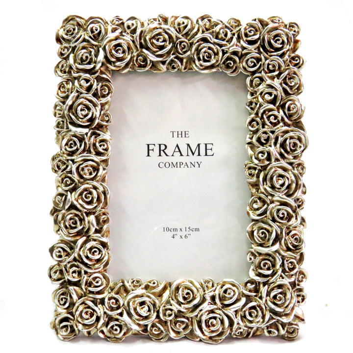 Introducing the Rose Bomb Frame, innovatively designed to perfectly fit your 4" x 6" photos. Its sleek and modern design will enhance any room's aesthetic, while displaying your memories with precision and clarity. Upgrade your photo frames with the Rose Bomb Frame today-unique interiors