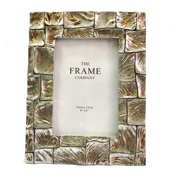 Introducing the Elegant Kontiki Frame
Preserve your cherished memories in style with the Kontiki Frame, expertly designed to hold a 4" x 6" photo. Crafted with high-quality materials, this frame boasts a sleek and modern design that adds a touch of sophistication to any room.
A Timeless Way to Showcase Your Memories