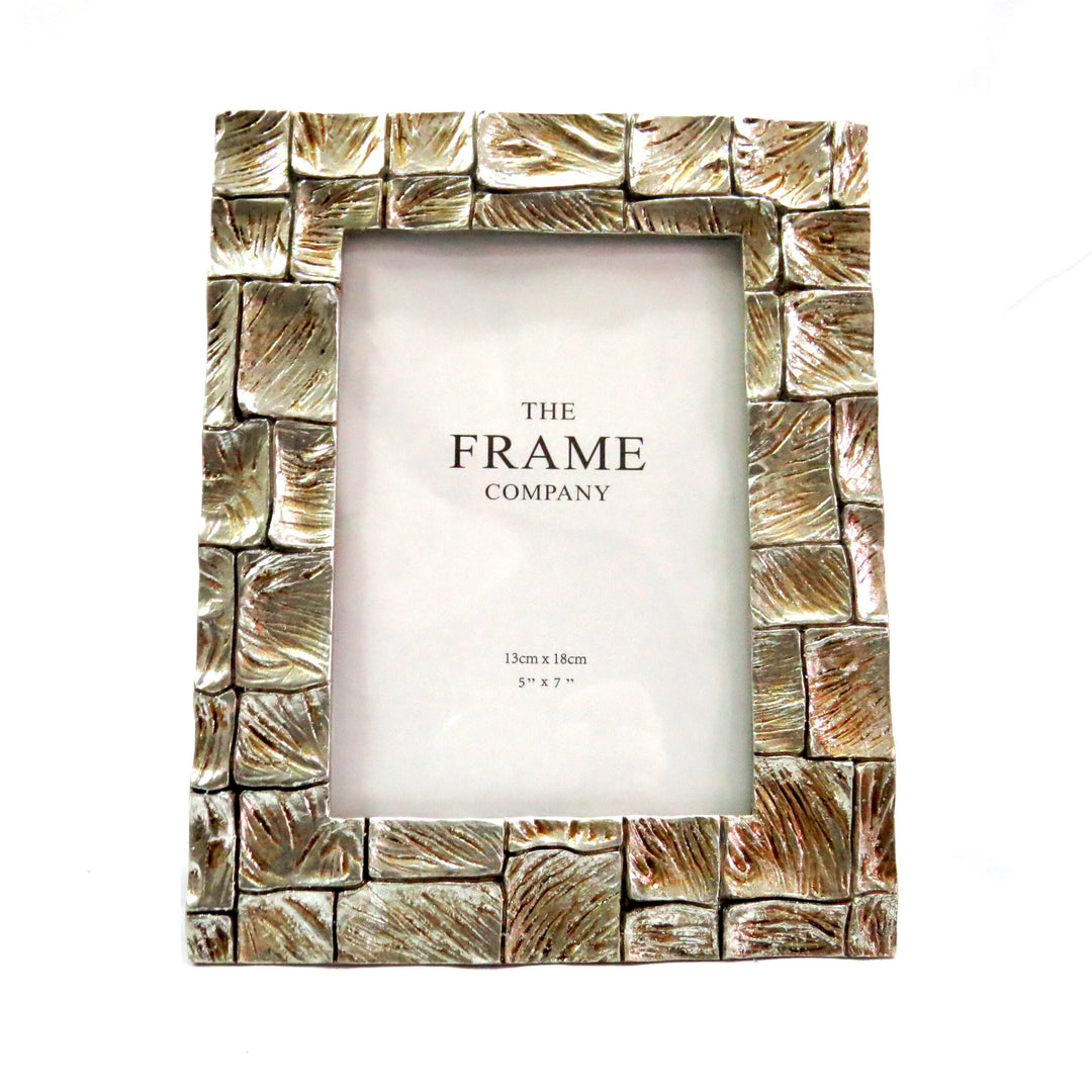 Barkhuizen Frame
Elevate your home decor with the sophisticated Barkhuizen Frame, expertly crafted to showcase your treasured memories.
Key Features:
Sleek and modern design to complement any room's aesthetic
5" x 7" (13cm x 18cm) frame size, perfect for favorite photos or art prints
High-quality materials ensure durability and longevity
Elegant finish adds a touch of sophistication to your walls