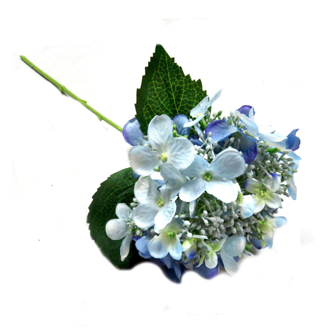 Hydrangea Bridal Blue by Unique Boys.
Add a touch of elegance to your bridal work with our exquisite Hydrangea Bridal Blue artificial flowers, expertly crafted for a flawless look.
Breathtaking Details