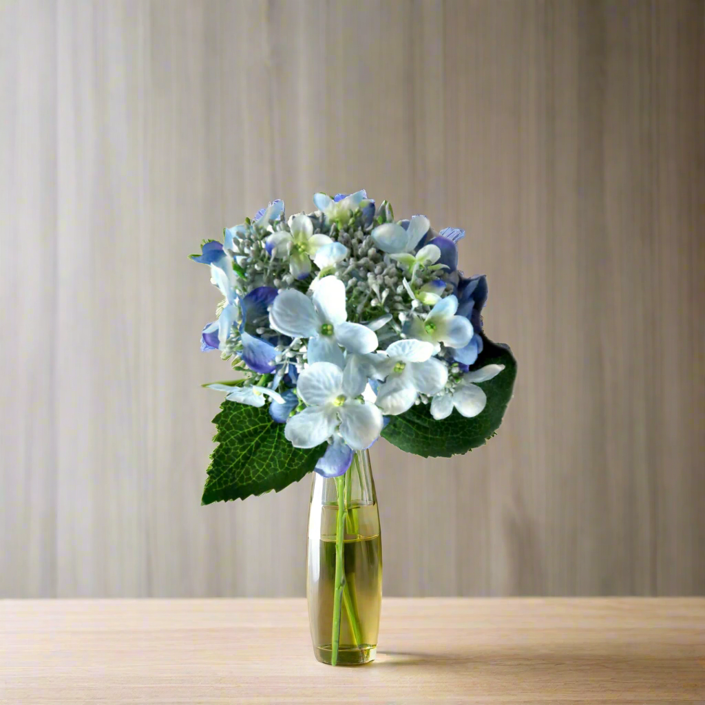 Hydrangea Bridal Blue by Unique Boys.
Add a touch of elegance to your bridal work with our exquisite Hydrangea Bridal Blue artificial flowers, expertly crafted for a flawless look.
Breathtaking Details