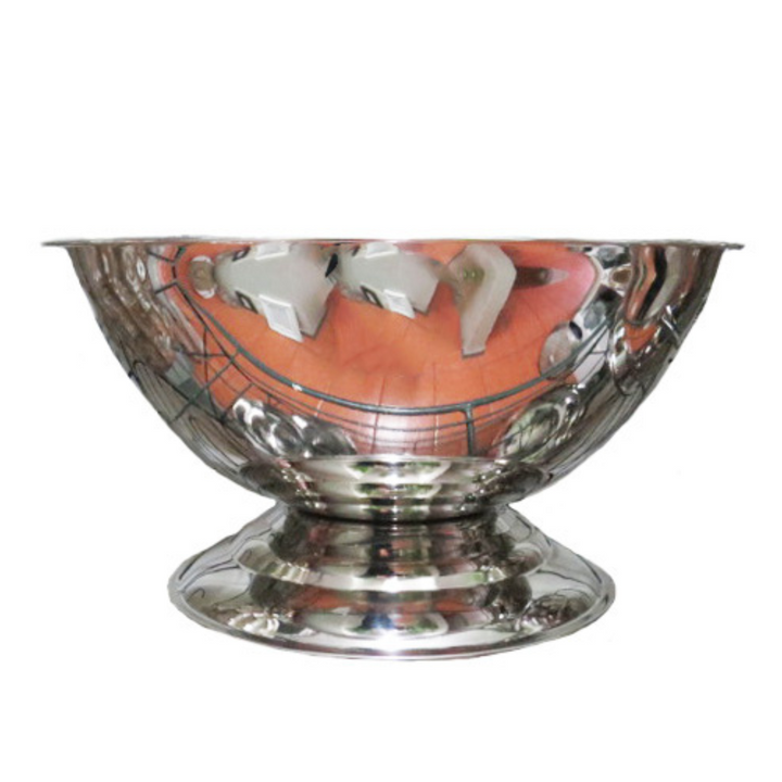 Juno Footed Champagne Bowl - Elegant Entertaining
Elevate your events and gatherings with the stunning Juno Footed Champagne Bowl. This exquisite piece boasts a generous 40cm diameter and 20cm height, making it perfect for serving drinks, displaying stunning centerpieces, or adding a touch of elegance to your table setting.