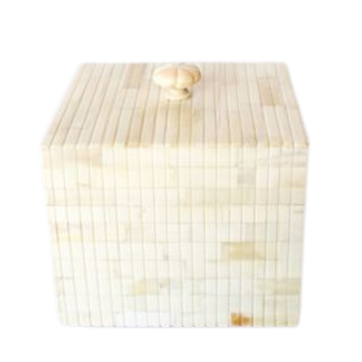 SQUARE BONE RIDGED BOX WITH KNOB 13X15.5X15CM