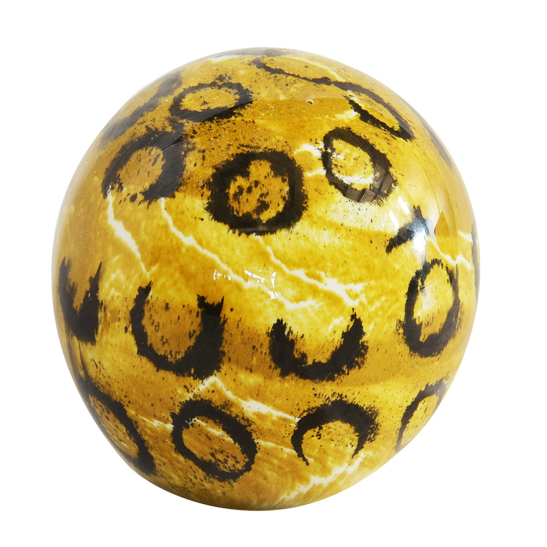 Leopard Paperweight Ball
Add a touch of wild sophistication to your workspace or home decor with the stunning Leopard Paperweight Ball.
Design Features:
Size: 16cm diameter
Vibrant yellow and black glass design inspired by the majestic leopard
Perfect paperweight for keeping documents in order
Interior Style:
Adds a pop of color and personality to any room
Ideal for desktop, shelf, or console table decoration
Complements various interior styles, from modern to bohemian
Product Details:
Material: Glass
