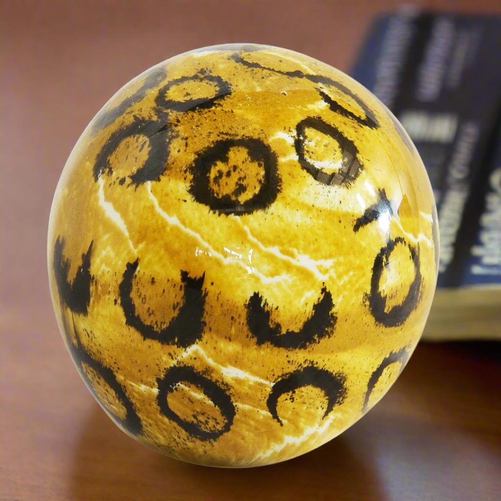 Paperweight ball leopard