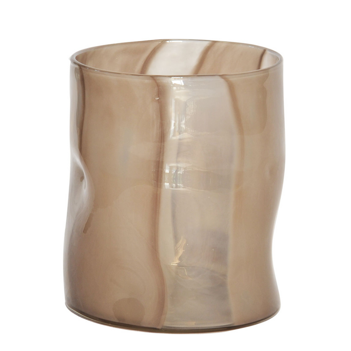 Lustre Mushroom Vase Large
Elevate your interior decor with the exquisite Lustre Mushroom Vase Large, a masterful blend of style and sophistication.
Dimensions: 24cm (Height) x 20cm (Diameter)
Design Features:
Beautiful brown and beige glass construction
Unique mushroom shape adds a touch of modern elegance
Perfect for adding a luxurious accent to any room
Styling Ideas:
Showcase fresh flowers or greenery for a stunning centerpiece
Use as a standalone decorative piece to add visual interest
Pair with comple