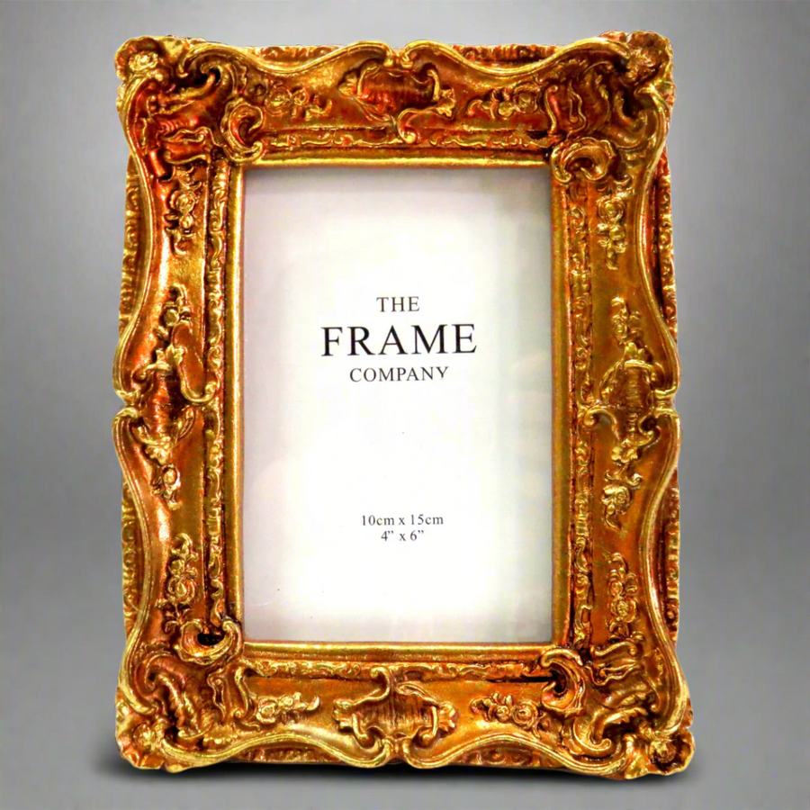 Mona Lisa Frame
Product Description
Preserve your cherished memories in style with the Mona Lisa Frame. This elegant frame measures 10cm x 15cm (4" x 6") and features a sturdy design with a sleek finish.