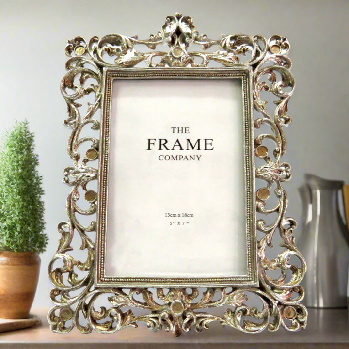 Introducing the Napoli Frame: Elevate Your Home Decor with Style
Are you looking for a beautiful way to showcase your cherished memories? Look no further than Unique Boys! Our stunning Napoli Frame is expertly designed to highlight your favorite 4" x 6" photos, adding a touch of elegance and sophistication to any room.