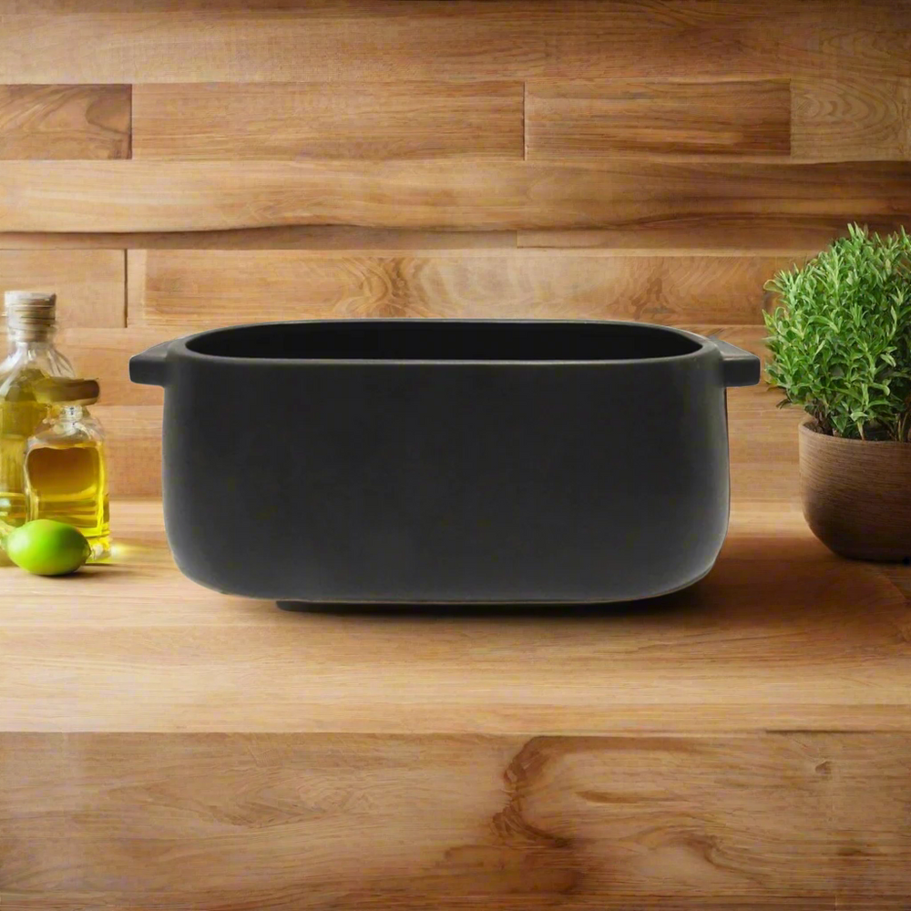 Phantom Pot
Sleek and Practical Planter
Elevate your indoor or outdoor gardening space with the Phantom Pot. Its compact size (28cm x 16cm x 12cm) makes it perfect for small plants or herbs, while its sleek design and durable construction ensure it's both stylish and practical.