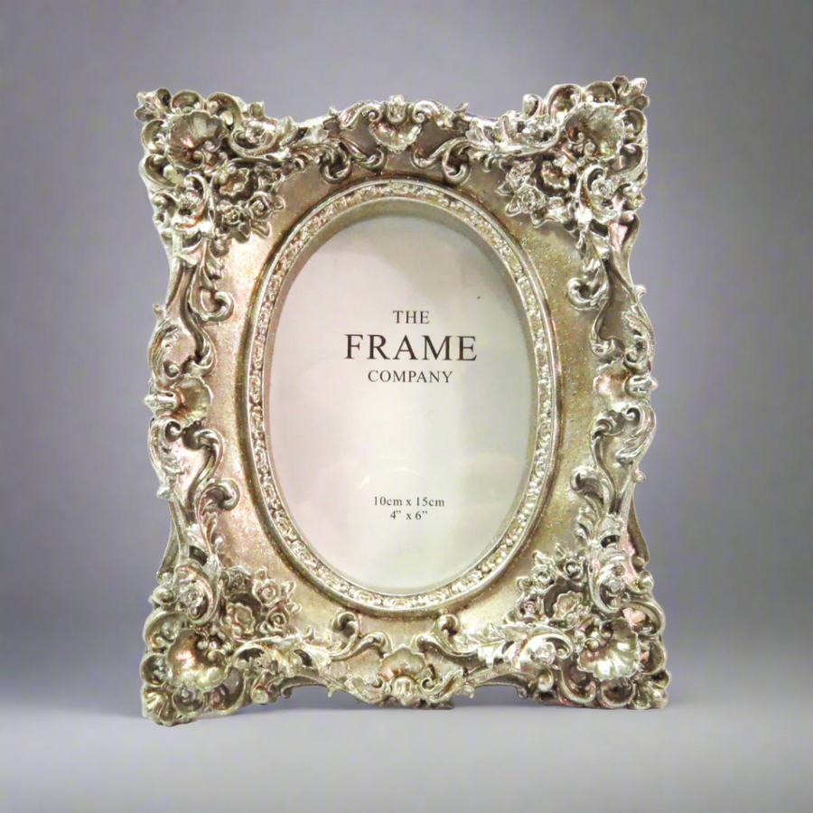 Queenie Frame for 4"x6" Photos
Description
Add a touch of sophistication to your space with the elegant Queenie Frame. Featuring an antique silver finish and classic design, this frame is perfect for showcasing your favorite memories.