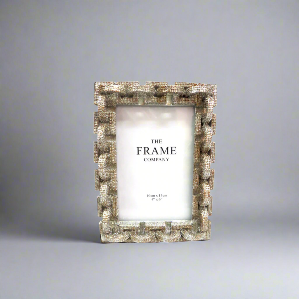 Unique Boys
Chain Couture Frame
Stunning 4x6 Photo Frame
Elevate your home décor with the chic Chain Couture Frame, perfectly designed for showcasing your favorite 4" x 6" memories.