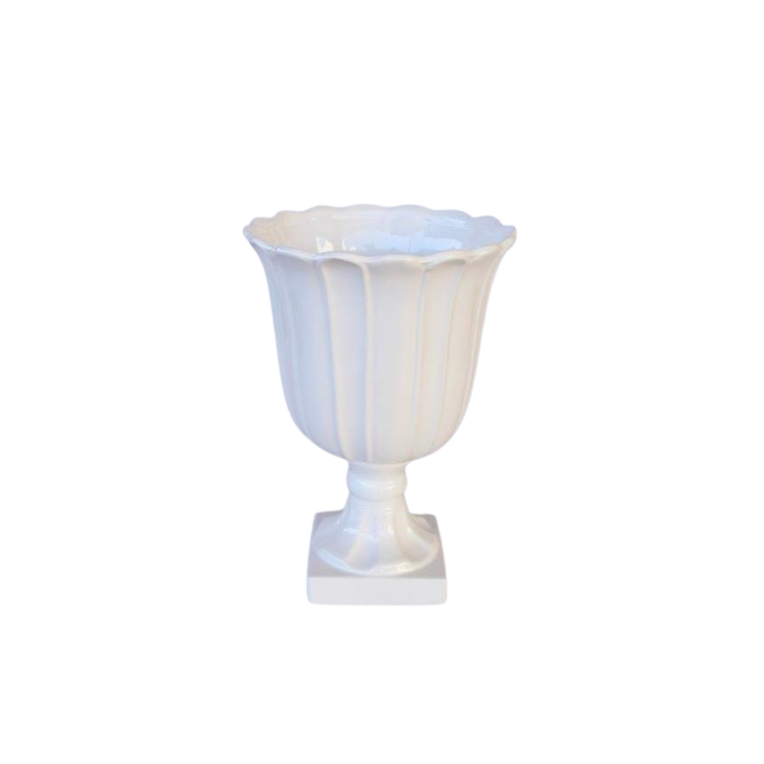 Large White Vase or Urn 40X27CM</p> <p>This Large White Vase or Urn 40X27CM, is versatile and elegant. Perfect for displaying flowers or as a stand-alone piece, it adds a touch of sophistication to any room. Crafted with high-quality materials, it is durable and timeless. <span style="font-size: 0.875rem;">Display your favorite flowers or use it as a standalone statement piece. The possibilities are endless.Unique Interiors.