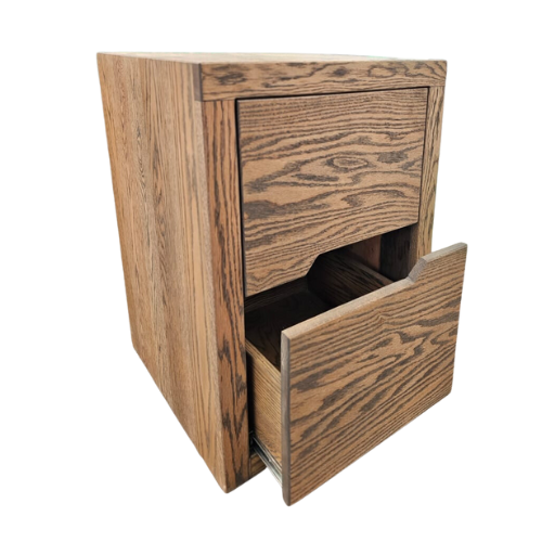 Soloblock New York pedestal Red Oak wood 500mm L x 500mm D x 700mm H