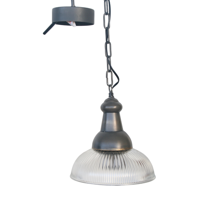 This 27X24.5CM Glass electric hanging fixture brings ambient lighting to any space. Unique Interiors offers an exclusive selection of these lights.  Delivery 5 - 7 working days