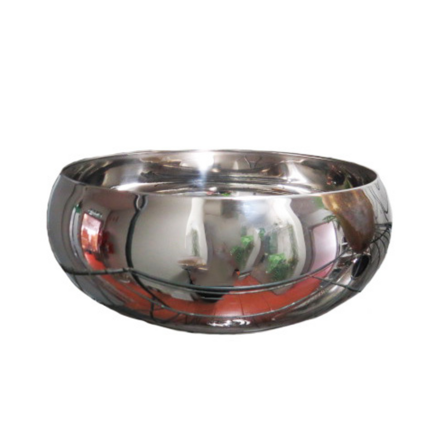 The Night Queen Bowl is a versatile and stylish addition to any home or event. Made of high quality, mirror polished stainless steel, its rounded belly design adds a touch of elegance. With a wide diameter of 30cm and a height of 12cm, it is perfect for displaying flowers or orchids, making it a must-have for any decor expert-UNIQUE INTERIORS