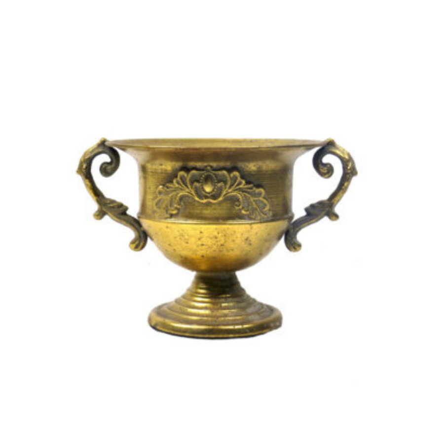 This stunning Vetiver Vase features an exquisite design, complete with a detailed inlaid border. The antique gold footed vase, urn, or trophy vase adds a touch of elegance to any space. Measuring 28.5cm in width (including handles), 23cm in diameter (without handles), and 19.5cm in height, it is the perfect size for displaying flowers or standing alone as a decorative piece.UNIQUE BOYS