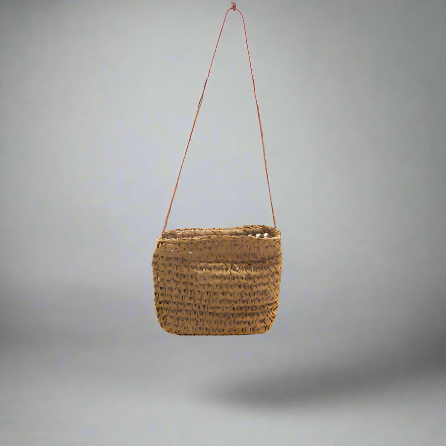 Introducing the Charming Osmo Basket from Unique Boys
Add a touch of elegance and whimsy to your home decor with this unique, crocheted Osmo Basket. Resembling a small, open summer handbag, this charming hanging basket is sure to captivate.