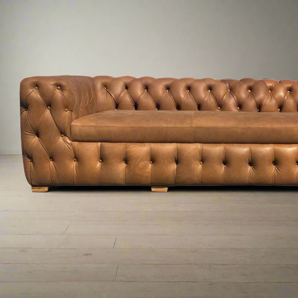 Soloblock fully buttoned Alaska couch