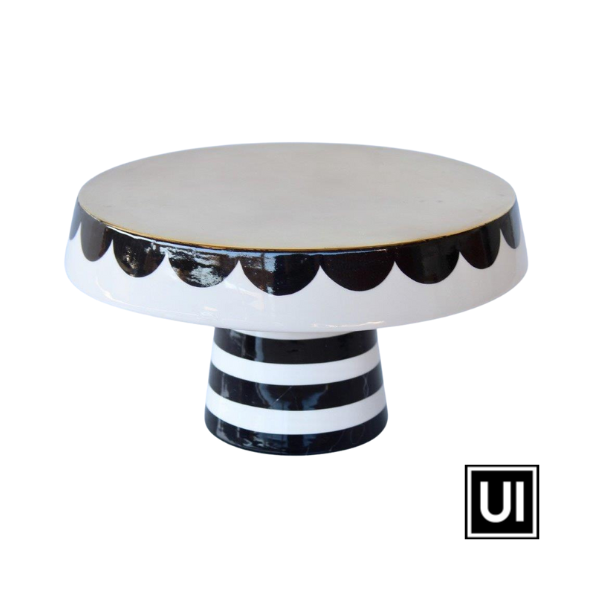 Unique Interiors Large black and white cake stand scallop edge