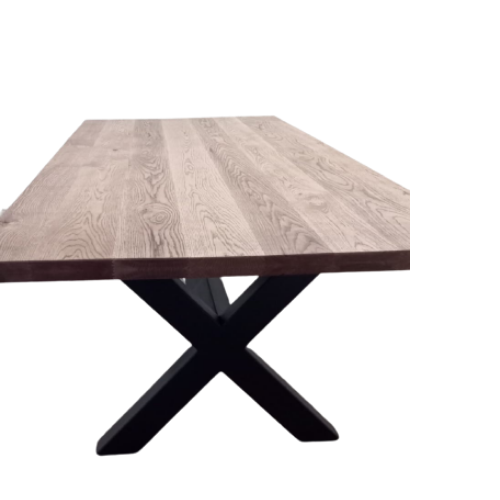 Solo Block Florida Oak table with black wooden leg